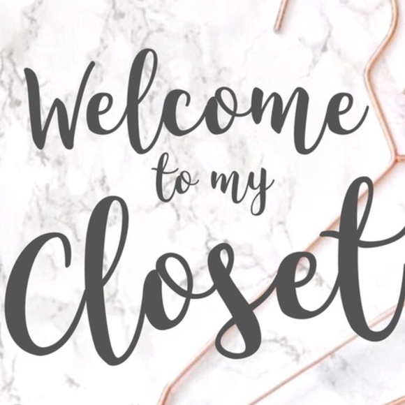 Welcome to She’s A Mood! - Picture 2 of 2